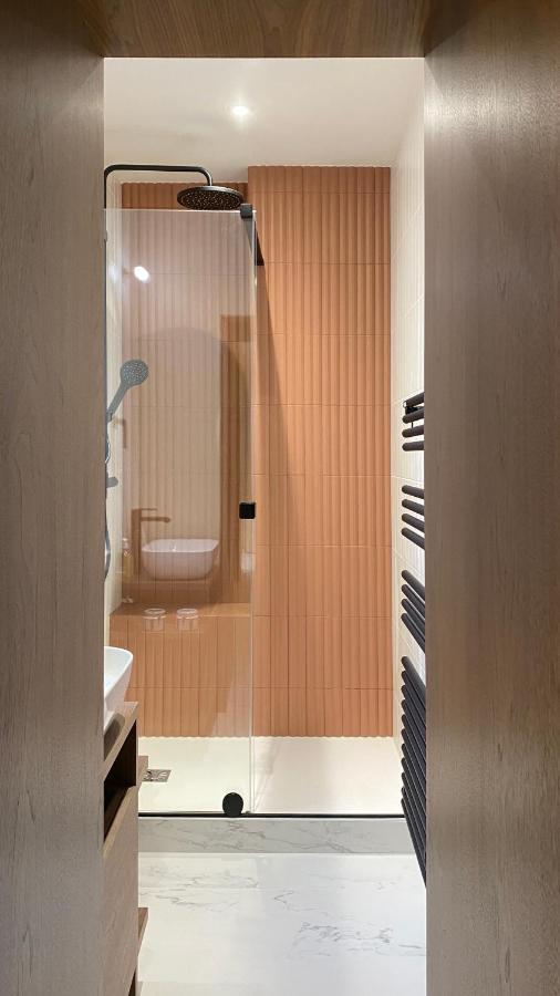 דיז'ון Welcoming, Lovely, Calm & Centrally Located Flat מראה חיצוני תמונה
